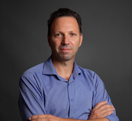 stories-slider-img-1